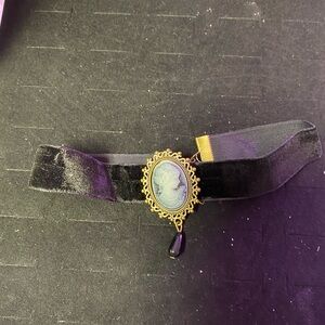 Vintage Black Velvet Cameo Choker